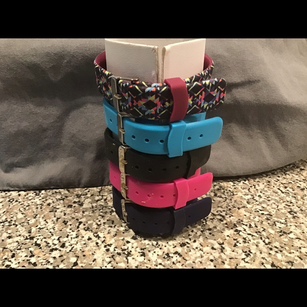 Ijoy activity tracker - Picture 2 of 2